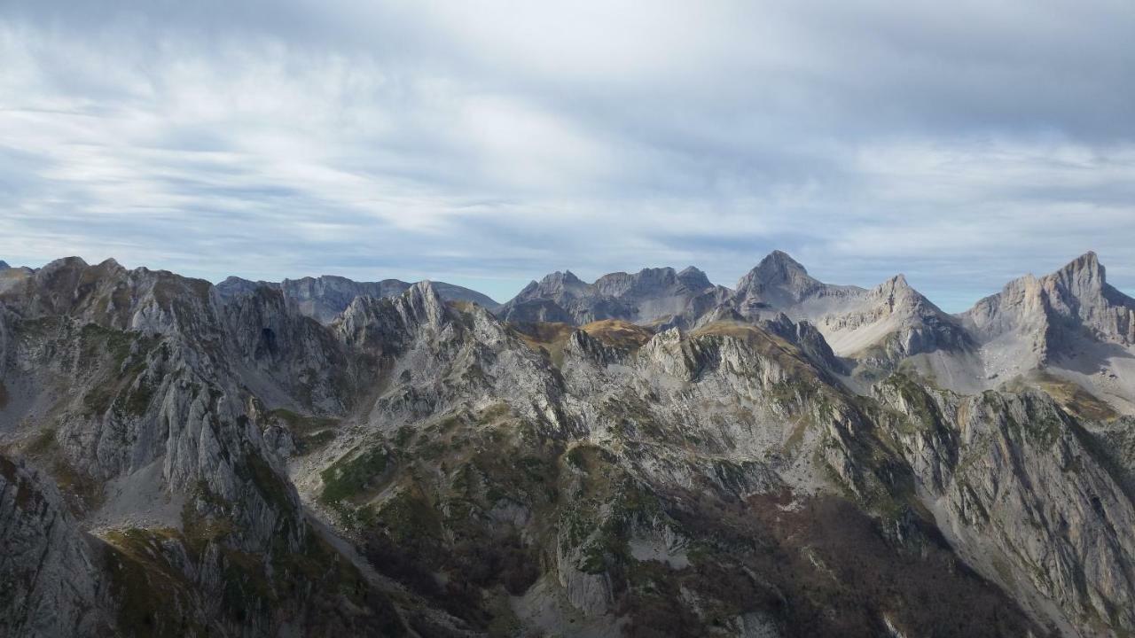 Accous Gite De Montagne Du Plateau De Lhers- Accueil Randonneurs מראה חיצוני תמונה